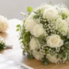 結婚式のブーケ｜相場・持ち込み料・生花と造花の選び方
