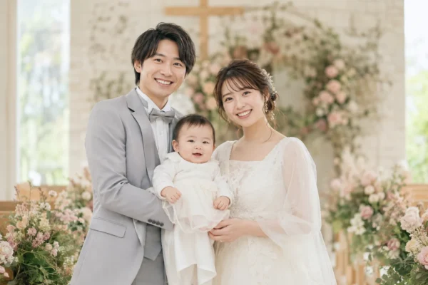 産後の結婚式はいつがいい？授乳中でも着られるドレスと赤ちゃん同伴挙式の注意点